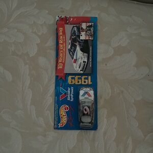 Hot Wheels 1999 Mark Martin Racing Car Die-Cast Model